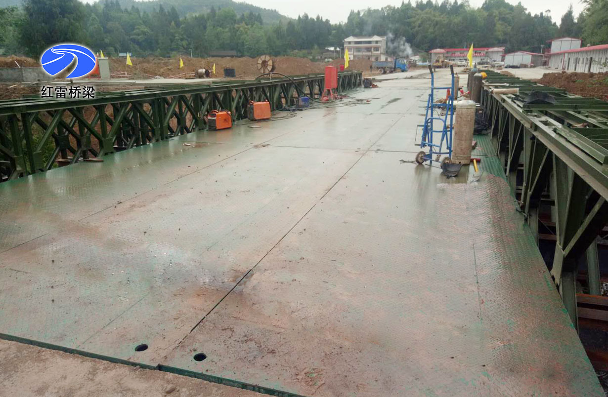 新建汉巴南铁路南充至巴中段钢便桥HBNZQSG-4标1.jpg