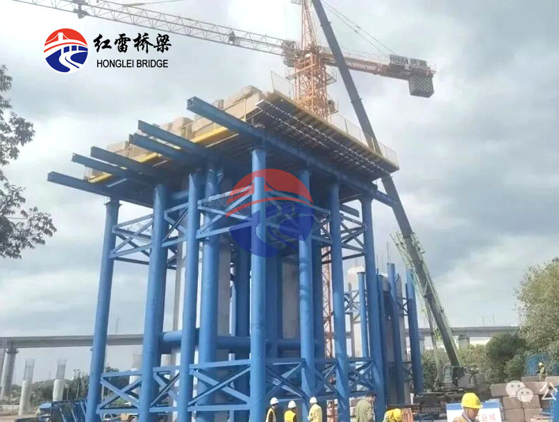 甬金衢上高速公路金华城区段穿越金温线立交工程连续梁及下部结构施工